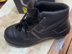 Safety Shoes/ Safety Boots