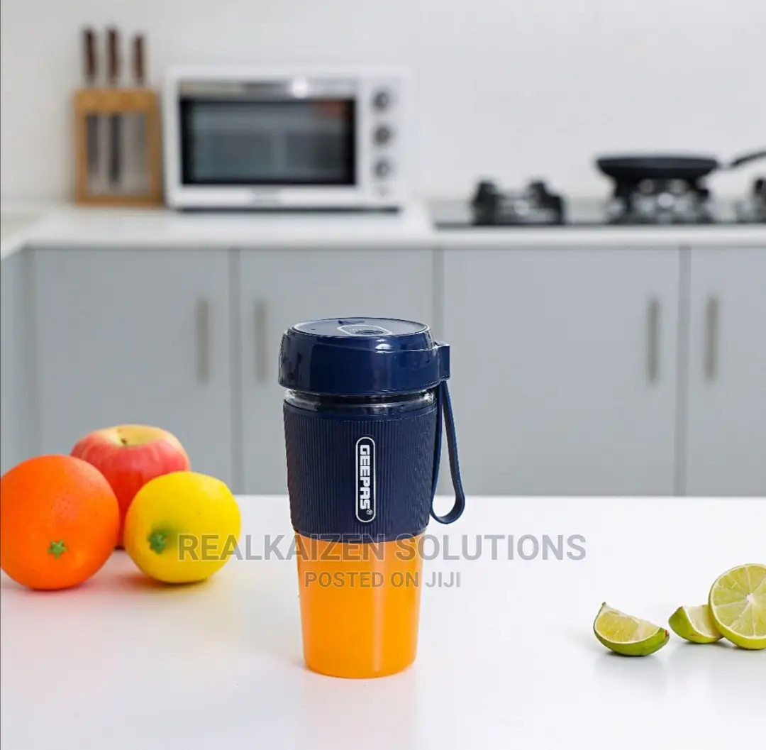 Geepas 300ml Portable Rechargeable Personal Blender 50W