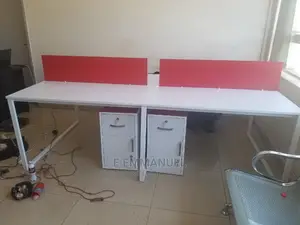 4 Seater Work Station