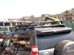 Landcruiser TX Roof Rack