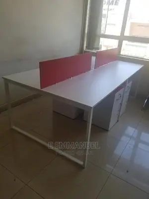 4 Seater Work Station