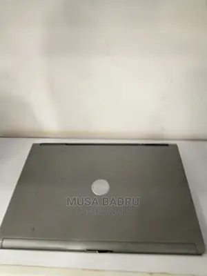 Laptop Dell Latitude D610 2GB Intel Core 2 Duo HDD 350GB