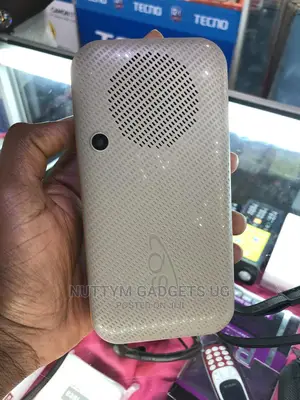 New SQ 1000L 8 GB White