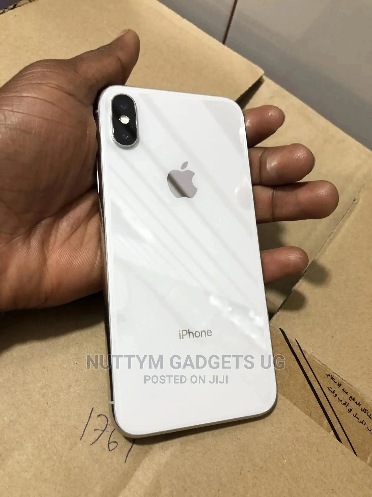 Apple iPhone X 64 GB White
