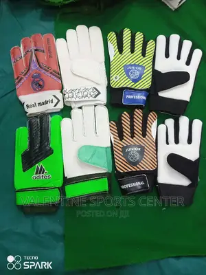 Goals Keeper Gloves for Kids Original Material