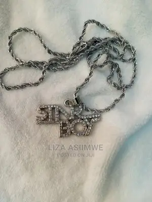 Mens Genuine and Fancy Chains With a Unique Pendant