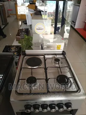 GEEPAS COOKER 5030 Brand New