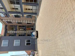 Furnished 5bdrm Mansion in Kira for Sale