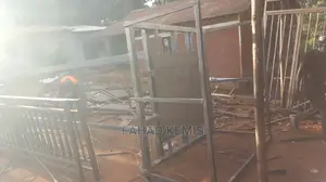 Metallic Water Stand Tank