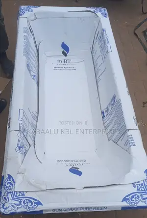 Ordinary Bath Tubs( Fibre/Acrylic)