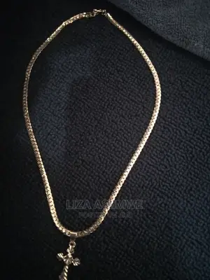 Authentic Men's Chain's With A Cross Pendant