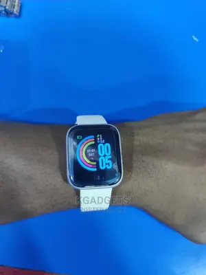 Smartwatch for Android and iPhone