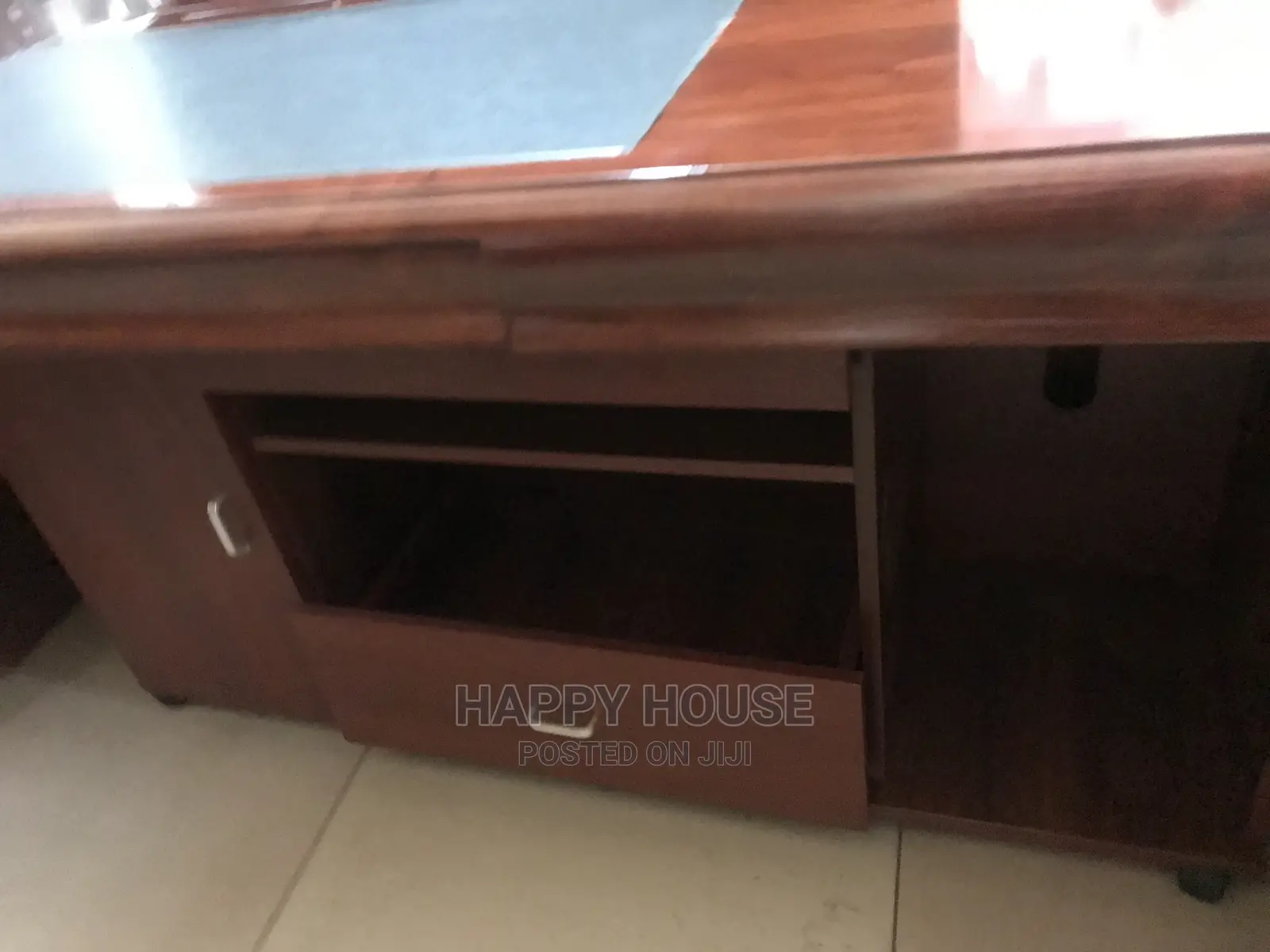 Executive Office Desk (With a Side Return)