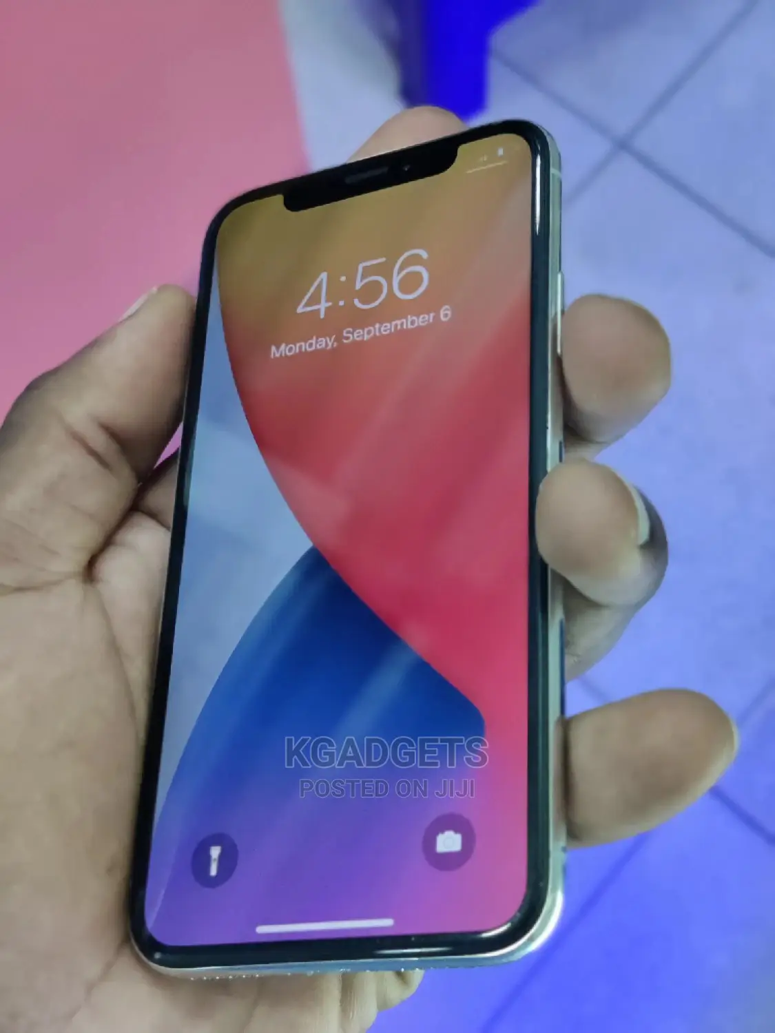 Apple iPhone X 64 GB White