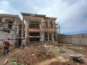 Furnished 5bdrm House in Kira for Sale