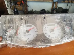 Nissan Hardbody Genuine Car Speedometer