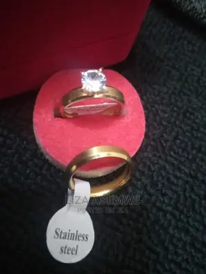 Quality and Unique Wedding and Engagement Ring
