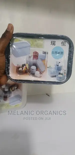 Make Up Organizer