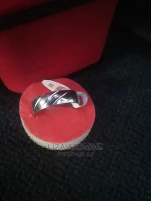 Men's Authentic and Nice Wedding Rings