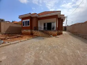 Furnished 4bdrm House in Kira Tarmacked for Sale