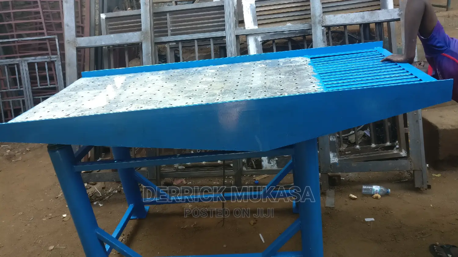 Vibrating Table