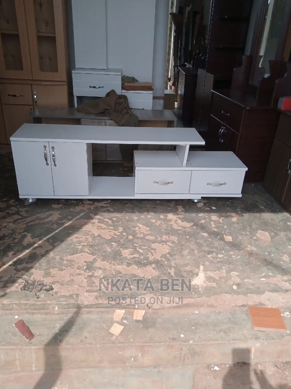 White Tv Stand