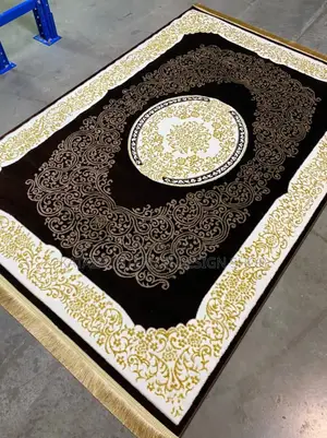 Center Carpet