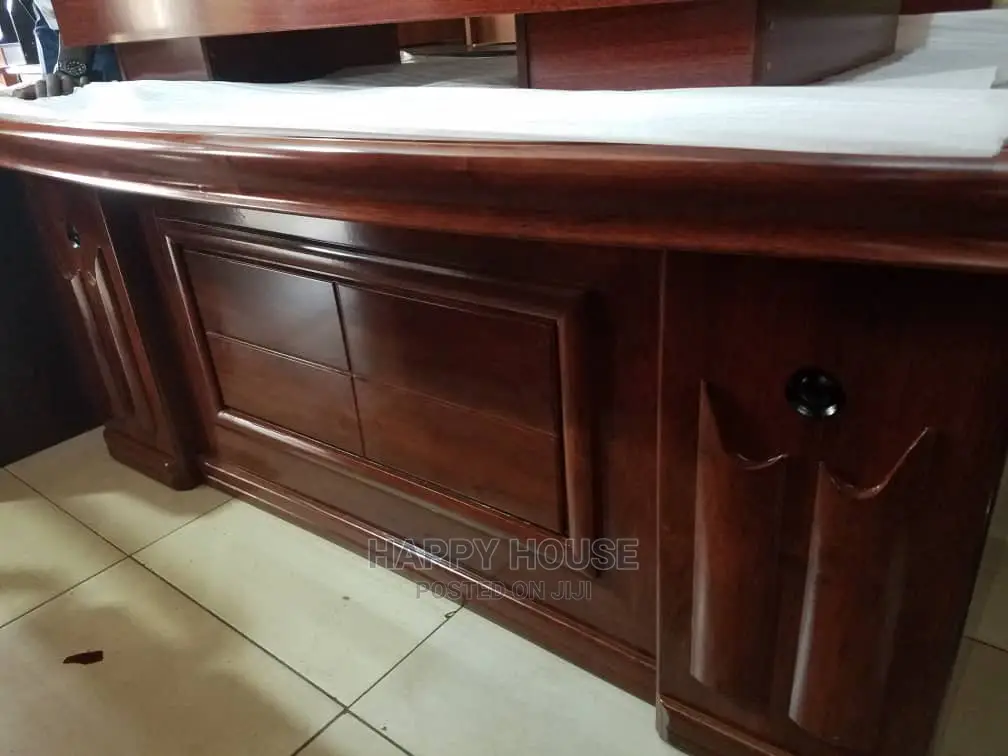Executive Office Desk (1.8 Meter)