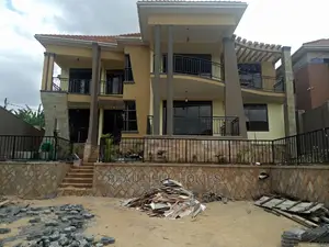Furnished 6bdrm Mansion in Kiwatule, Nakawa for Sale
