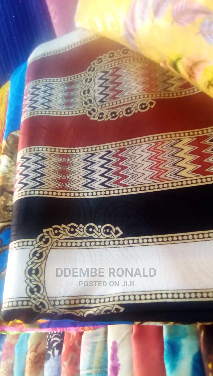 Senga's Gomesi