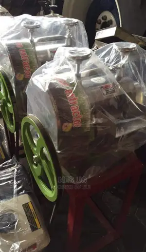 Commercial Sugarcane Juice Extractor Machine