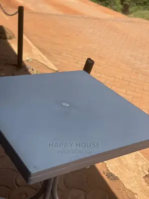 Plastic Strong Table