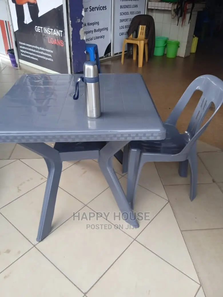 Strong Plastic Square Table
