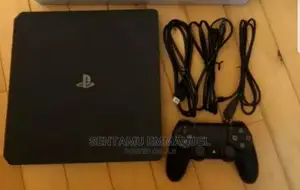 Playstation 4 Slim