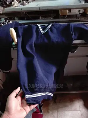 Industrial Semi Automatic Knitting Machine