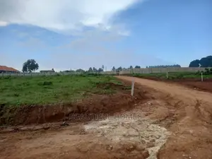 Kasangati 100*100 in Tarmack Access Estate for Sell