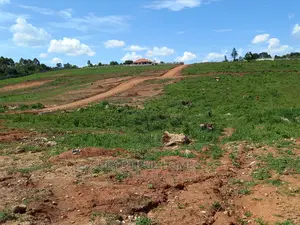 Kasangati 100*100 in a Gated Neighborhood With Tarmack