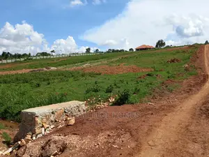 Kasangati 100*100 in Gate Estate on Sell