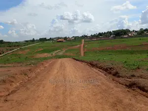 Hot,25 Decimals in Kasangati on Sell