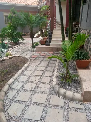 Modern Walk Ways,Paving Services,Amazing Compound Designing.
