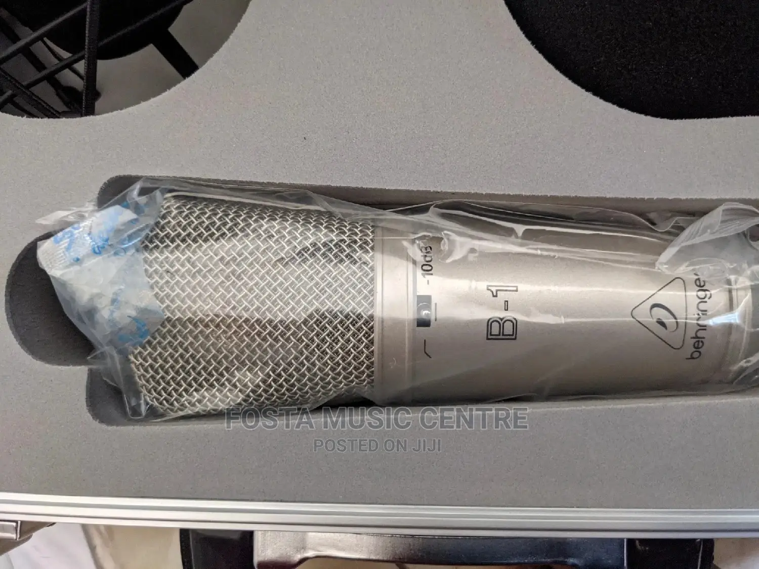 Behringer B1 Studio Microphone