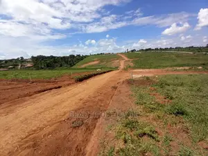 Kasangati Twenty Five Decimals in Gated Neighborhood