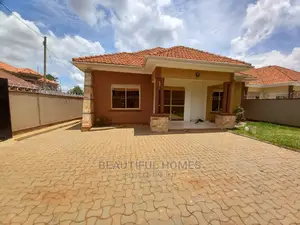 Furnished 4bdrm House in Kira for Sale
