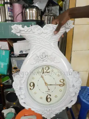 Wall Clock (W)