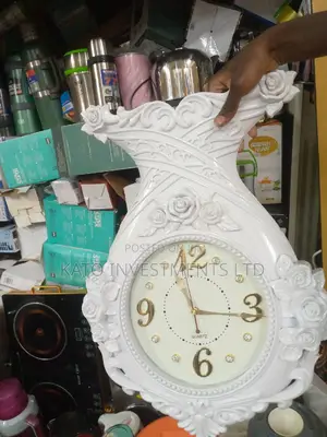 Wall Clock (W)