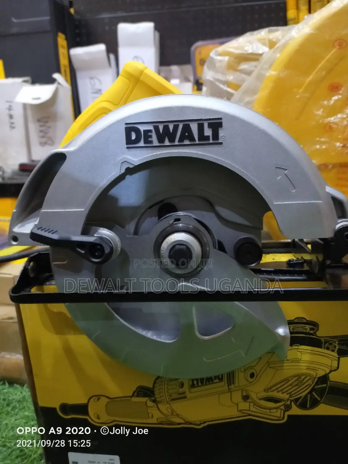 Dewalt Circular Saw Machine