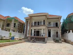 Furnished 6bdrm Mansion in Kira Tarmack for Sale