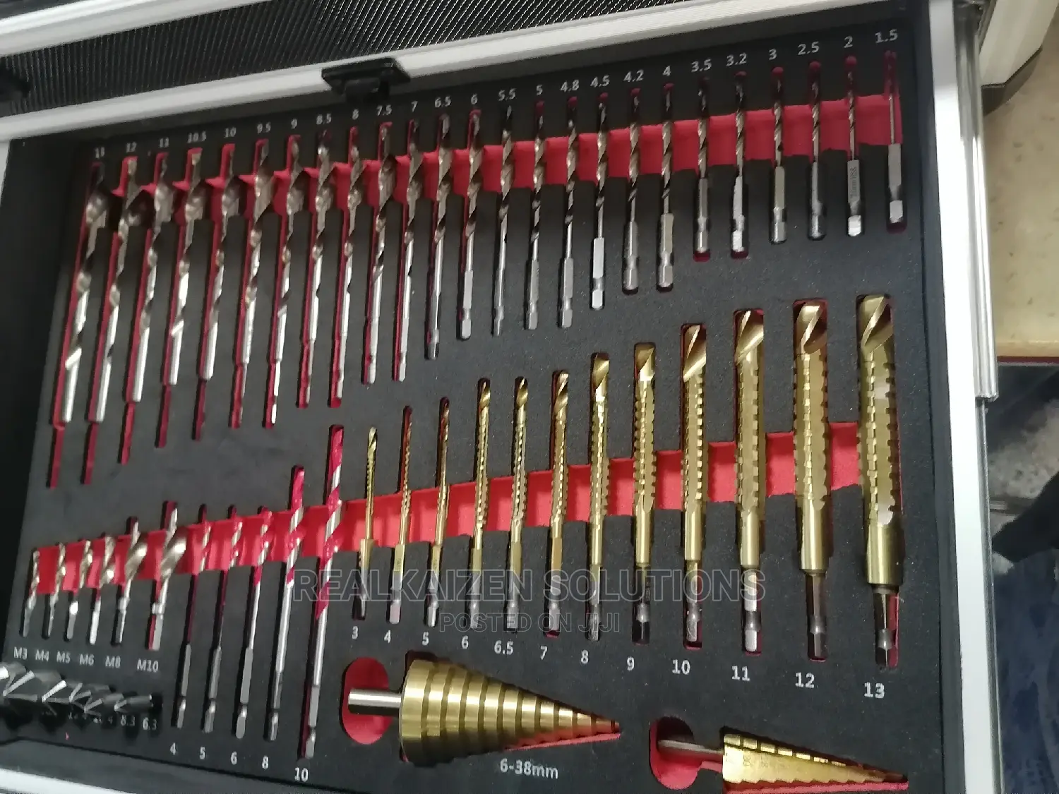 Poland YATO Premium Cordless Drill 2 Battery Bits Set Box