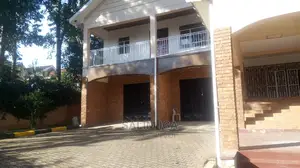 5bdrm Bungalow in Kololo Property, Central Division for Rent