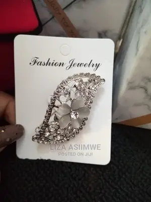Leaf Silver Brooches Available